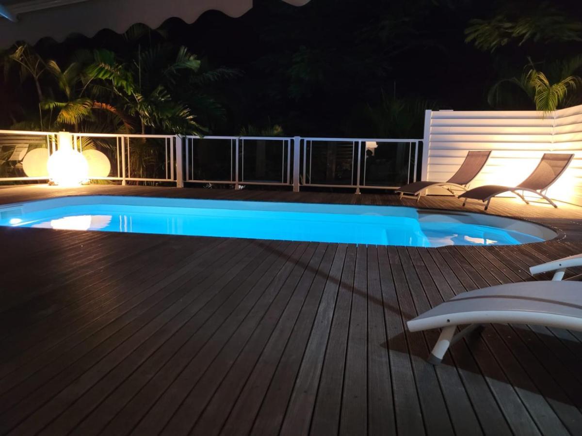 Villa Ste Marthe Avec Piscine, Grande Terrasse, Jardin Intime Et Citerne D'Eau Сен-Франсуа Экстерьер фото
